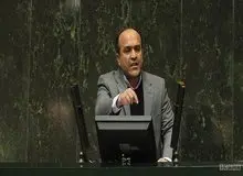 نماینده مجلس: دولت بازار را رها کرده است