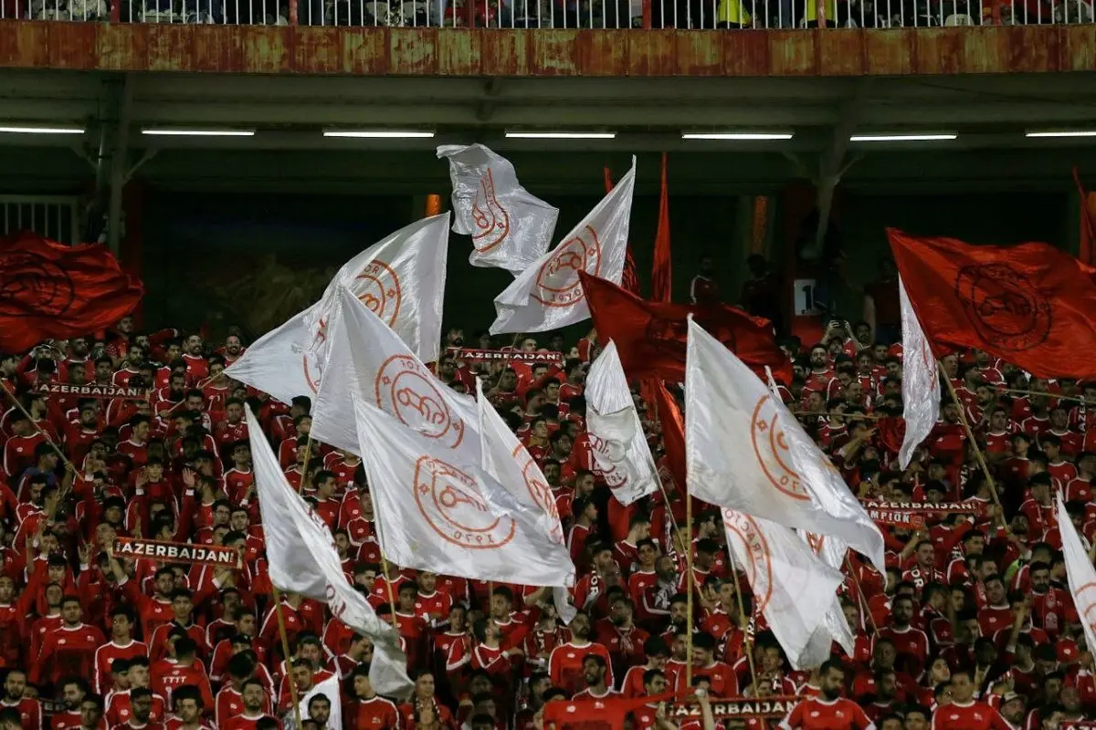 حکم سنگین انضباطی علیه تراکتور؛ محرومیت تماشاگران از تمام مسابقات جام حذفی/ محرومیت ۶ ماهه برای ۱۲ لیدر!