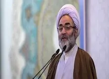 امام جمعه رشت: غربی های بی خرد به ما می گویند در حوزه فضایی وارد نشوید