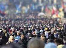 پدریان، جامعه‌شناس: ایرانیان روحیه فکر کردن به احتمال وقوع زلزله را ندارند/ در شرایط ناامیدی، جامعه واکنش فعالی نسبت به فجایع طبیعی ندارد/ زلزله، جزو اولویت‌های مردم ایران برای نگران بودن نیست 