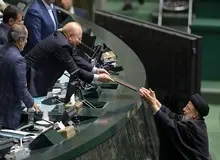 ارگان مطبوعاتی دولت: مجلس یازدهم با دولت لجبازی می کند