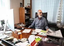 واکنش حسین شریعتمداری به اعتراضات بر سر اعطای خودرو شاسی بلند به نمایندگان ومسئولان/ دشمن دست به عملیات فریب زده!