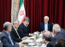 عارف: جایگاه اولی علمی در منطقه دست‌یافتنی است