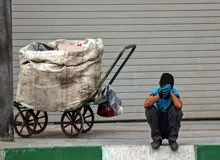 بررسی آماری تاثیر «معیشت» بر «اعصاب و روان» جامعه؛ نیمی از ایرانیان زیر خط فقر، ۳۴ درصد خشمگین/ قرایی مقدم جامعه شناس: یک جوان در یک روز کمتر از ۱۰ گرم می‌تواند گوشت مصرف کند