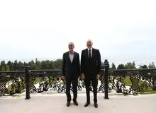 کیهان: چرا مقامات دولت سفرهایی مکرر و بی نتیجه به باکو انجام می دهد؟/ پزشکیان کشور خودمان را مقصر رابطه ضعیف با آذربایجان می داند