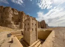 کشف کتیبه ۱۵۰۰ ساله بر روی یک «استخوان‌دان» دوره ساسانی