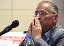 باید خوشحال بود که اندکی رو به جلو حرکت کرده‌ایم