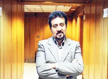 عده ای نمی گذارند ما از قالیباف در جلسه علنی شورا سوال بپرسیم/  از شهردار تهران کتبی سوال می پرسیم 
