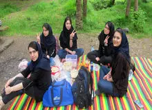 الزام دانش آموزان به شرکت در اردو و دریافت شهریه غیرمصوب تخلف است