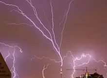 رگبار و رعد و برق در شمال تهران