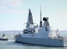 حرکت ناوچه رزمی انگلیسی به  استونی برای تقویت جبهه شرقی ناتو/ انگلیس: تانک«چلنجر-۲» را در استونی مستقر می کند 