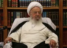 آیت الله مکارم شیرازی: گرانی‌های افسارگسیخته با وجود افزایش درآمدهای نفتی دولت، برای مردم به معما تبدیل شده؛ لازم است دولتمردان جواب قانع کننده‌ای داشته باشند/  داد مردم از گرانی‌ها بلند است/باید تعزیرات حکومتی با کسبه بی انصاف برخورد کند