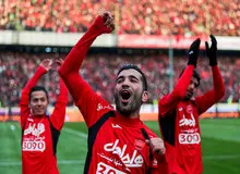  

عکس پرسپولیس روی جام شانزدهم / نفت صفر- پرسپولیس دو