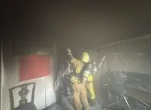 آتش‌سوزی گسترده در یک منزل مسکونی در خیابان خراسان/ سه آتش‌نشان مصدوم شدند