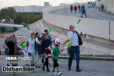 حضور زنان در ورزشگاه آزادی از بازی ایران - کامبوج