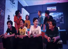 انتقاد تند روزنامه اصولگرا از تهیه کنندگان کلیپ دهه هشتادی ها/  از دل دستگاهی که ما ساخته‌ایم حتی سلبریتی انقلابی هم بیرون نمی‌آید چه برسد به انسان!