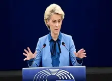 
رئیس کمیسیون اروپا: در کنار اوکراین می‌ایستیم / روسیه جنگ را انتخاب نکند
