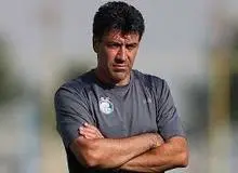 محمد نوازی: یک سوت به پرسپولیسی‌ها بدهید، قشنگ داوری کنند!