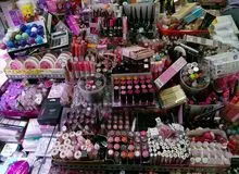 کشف ۹۸۰ قلم لوازم آرایشی و بهداشتی قاچاق در تهران