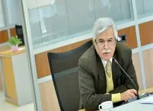 پرداخت یارانه به 60 میلیون نفر یعنی جامعه دو قطبی شده؛ اکثریتی ندار و اقلیتی دارا و طبقه متوسطی که دیگر وجود ندارد /  روحانی می گوید اجازه هیچ افزایش قیمتی نخواهیم داشت؛ این حرف هیچ منطق اقتصادی ندارد 

