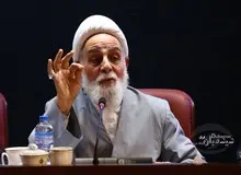  سه آفت تملق، رودربایستی، باندبازی مانند موریانه این انقلاب را از داخل می پوکاند/ تمام دولت های پس از انقلاب در مسائل اقتصادی نگاه چپ داشتند+فایل صوتی