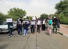 تجمع خبرنگاران مقابل سازمان محیط‌زیست / «عیسی کلانتری» باید استعفاء دهد
