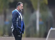 محمود فکری باشگاه استقلال و بازیکنانش را در اینستاگرام آنفالو کرد
