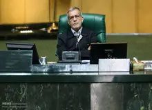 پزشکیان: نیروهای مسلح درگیر مشکلاتی هستند که دولت و مجلس مقصر آن هستند