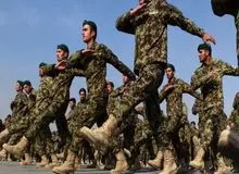 تحلیل فارین پالیسی از فروپاشی ناگهانی ارتش افغانستان/ نگرفتن حقوق، خیانت و رئیسی که حد رئیس جمهور نبود!