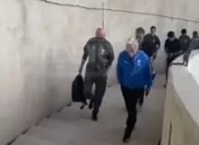  آبروریزی جدید در آزادی؛ خراب شدن آسانسور و هدایت سرمربی الهلال به سمت راه‌پله+فیلم 