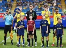 شکست روستوف در غیاب محبی