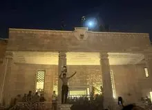 حمله طرفداران جریان صدر عراق به سفارت سوئد/ سفارت به آتش کشیده شد+فیلم 