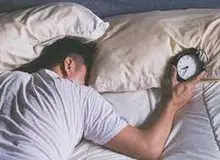 بهترین زمان خواب چه موقع است؛ خواب میان روز چه اثری در بدن دارد؟
