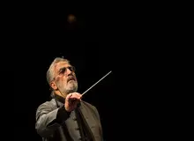 ارکستر ملی در چهلستون می‌نوازد