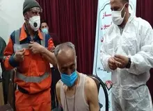 واکسن خواری به آذربایجان‌غربی رسید /  رئیس دانشگاه علوم پزشکی: در خوی به اسم پاکبانان از سهمیه واکسن آن ها سوء استفاده انجام شده