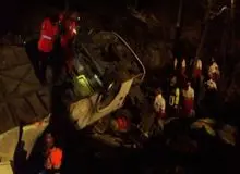 واژگونی اتوبوس تهران- گنبد۱۹کشته بر جا گذاشت/انتقال مصدومان به ۳ بیمارستان
