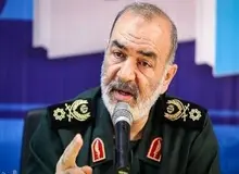 فرمانده کل سپاه: هیمنه آمریکا فروریخته/  انقلاب اسلامی به دلیل قدرت حادثه‌سازی آن زنده مانده وپیشرفت کرده