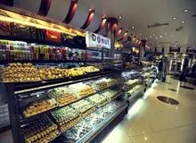 شیرینی هم جزو کالاهای لوکس شد/ مردم دانه‌ای خرید می‌کنند/ عروسی‌ها نسبت به سال گذشته 90 درصد کاهش یافته است