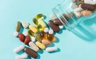 راه‌های جلوگیری از گیر کردن قرص در گلو