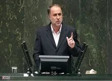 حاجی‌بابایی: وزیر اصلاح‌طلب کارآمد را به فردی با خط و ربط نامعلوم ترجیح می‌دهیم