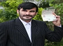 فرزند بسیجی معروف پناهنده شد