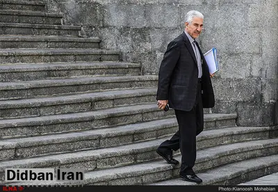 وزیر علوم: موردی از دانشجویان ستاره‌دار نمانده که وزرات علوم پیگیری نکرده باشد