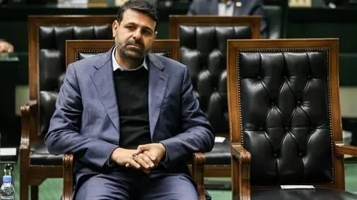 افزایش بیش از ۴۰ درصدی حقوق کارگران در سال آینده/ نادری: نرخ دستمزد کارگران و کارمندان نباید نرخ بقا باشد/ شاهد ناهماهنگی در تیم اقتصادی دولت هستیم