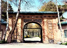 ریزش دیوار کاخ سعدآباد؛ حادثه یا سهل‌انگاری! / برخی از بناهای تاریخی سعدآباد دچار رطوبت شده‌اند
