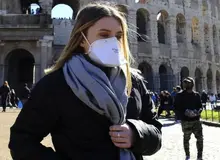 نیویورک پست از قول پزشک ایتالیایی: ویروس کرونا در ایتالیا ضعیف شده؛ احتمالا پیش از ساخت واکسن، از بین برود / عملکرد ویروس در اوایل شیوع، مانند حمله یک ببر گرسنه بود، اما اکنون بیشتر شبیه یک گربه وحشی است 