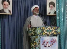 اظهارات عجیب امام جمعه موقت شهرضا: اینکه می گویند اجازه بدهید مردم کمی بخندند، مصیبت است