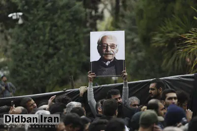سرقت از مردم و بازیگران در مراسم تشییع پیکر جمشید مشایخی+ عکس
