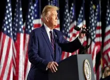  ترامپ: کرونا یک ویروس چینی است؛ فرماندار  نالایق دموکرات‌ در نیوریوک عامل افزایش مبتلایان است 