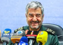 فرمانده کل سپاه: خروج شرورانه آمریکا را از برجام تبریک می گویم
