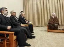 صالحی با آیت‌الله جوادی‌آملی دیدار کرد

